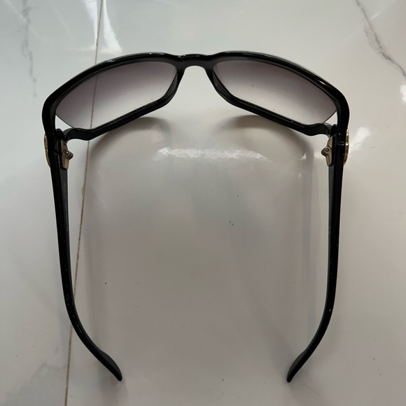 Gucci sunglasses - Picture 2 of 4